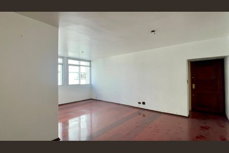 Apartamento à venda com 102m², 3 quartos e 1 vaga Apartamento à venda com 102m², 3 quartos e 1 vagaSala