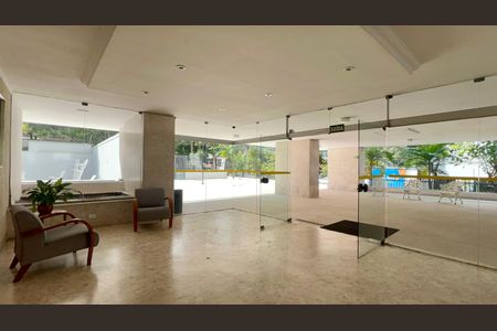 Apartamento à venda com 102m², 3 quartos e 1 vaga Apartamento à venda com 102m², 3 quartos e 1 vagaHall de entrada