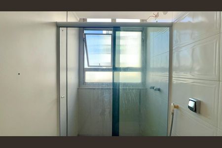 Apartamento à venda com 102m², 3 quartos e 1 vaga Apartamento à venda com 102m², 3 quartos e 1 vagaBanheiro da Suíte