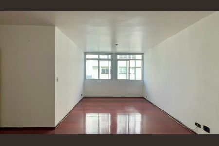 Apartamento à venda com 102m², 3 quartos e 1 vaga Apartamento à venda com 102m², 3 quartos e 1 vagaSala