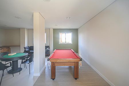 Apartamento à venda com 70m², 3 quartos e 2 vagas Apartamento à venda com 70m², 3 quartos e 2 vagasSalão de jogos