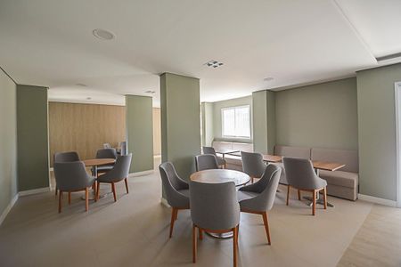 Apartamento à venda com 70m², 3 quartos e 2 vagas Apartamento à venda com 70m², 3 quartos e 2 vagasÁrea comum - Salão de festas