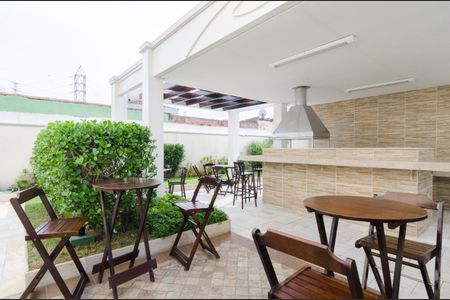 Apartamento à venda com 70m², 3 quartos e 2 vagas Apartamento à venda com 70m², 3 quartos e 2 vagasÁrea comum - Churrasqueira