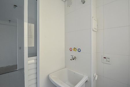 Apartamento à venda com 70m², 3 quartos e 2 vagas Apartamento à venda com 70m², 3 quartos e 2 vagasÁrea de Serviço