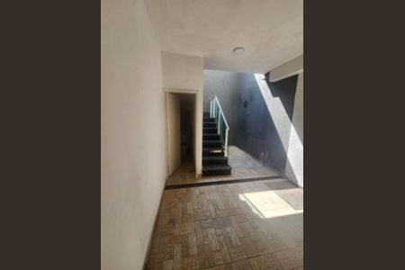 Casa à venda com 165m², 3 quartos e 4 vagasFoto 02