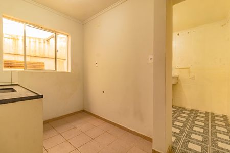 Casa à venda com 100m², 2 quartos e sem vaga