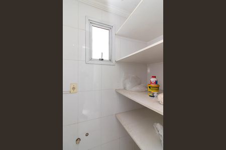 Apartamento para alugar com 83m², 3 quartos e 2 vagasBanheiro de Serviço