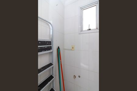 Apartamento para alugar com 83m², 3 quartos e 2 vagasBanheiro de Serviço