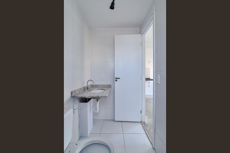 Banheiro de kitnet/studio à venda com 1 quarto, 24m² em Pompeia, São Paulo