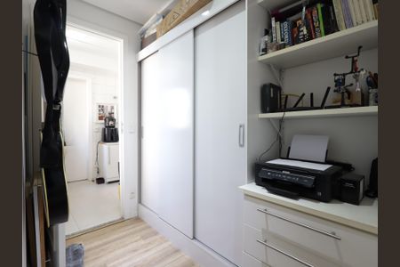 Apartamento à venda com 95m², 3 quartos e 2 vagasEscritório