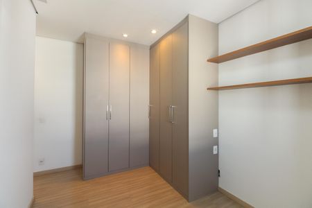 Apartamento à venda com 72m², 3 quartos e 2 vagasSuíte 