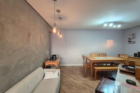 Apartamento para alugar com 95m², 3 quartos e 1 vaga Apartamento para alugar com 95m², 3 quartos e 1 vagaSala