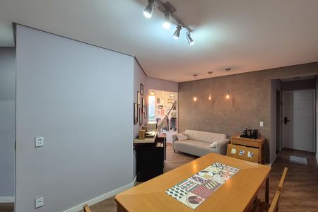 Apartamento para alugar com 95m², 3 quartos e 1 vaga Apartamento para alugar com 95m², 3 quartos e 1 vagaSala