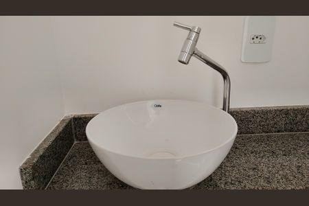 Casa de condomínio para alugar com 66m², 2 quartos e 2 vagasBanheiro 1