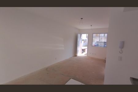 Casa de condomínio para alugar com 66m², 2 quartos e 2 vagasSala e cozinha 