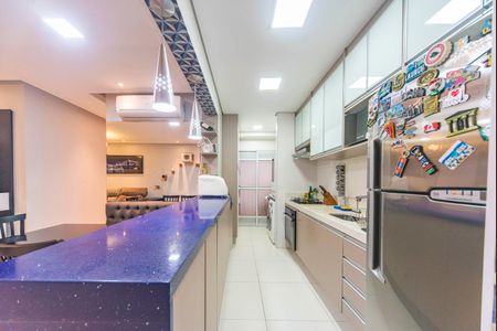Apartamento à venda com 94m², 3 quartos e 2 vagas Apartamento à venda com 94m², 3 quartos e 2 vagasCozinha