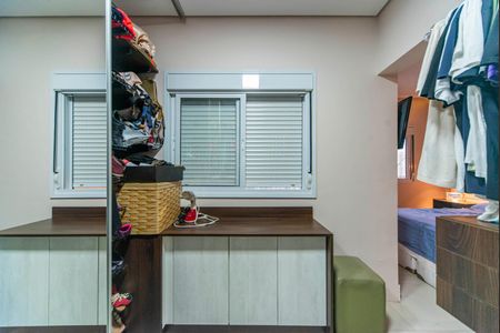 Apartamento à venda com 94m², 3 quartos e 2 vagas Apartamento à venda com 94m², 3 quartos e 2 vagasCloset do Quarto 2