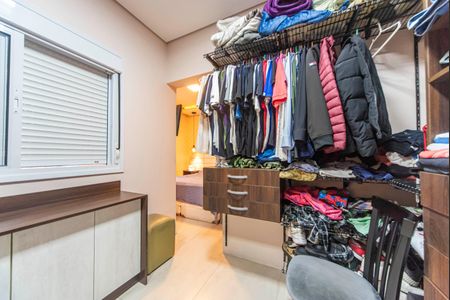 Apartamento à venda com 94m², 3 quartos e 2 vagas Apartamento à venda com 94m², 3 quartos e 2 vagasCloset do Quarto 2