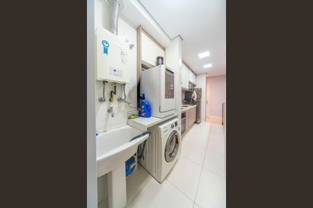 Apartamento à venda com 94m², 3 quartos e 2 vagas Apartamento à venda com 94m², 3 quartos e 2 vagasÁrea de Serviço