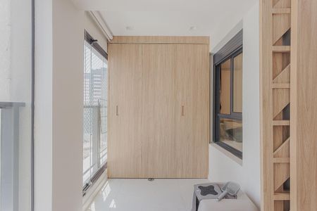 Apartamento à venda com 92m², 3 quartos e 1 vagaÁrea de Serviço
