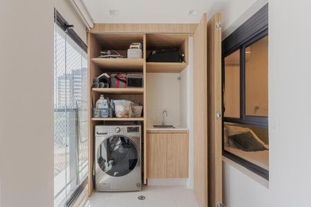 Apartamento à venda com 92m², 3 quartos e 1 vagaÁrea de Serviço