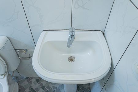 Casa para alugar com 70m², 2 quartos e sem vagaBanheiro