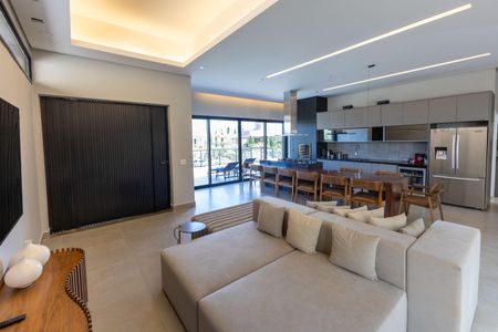 Casa de condomínio à venda com 526m², 4 quartos e 4 vagasSala de TV 1