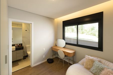 Casa de condomínio à venda com 526m², 4 quartos e 4 vagasSuíte 2