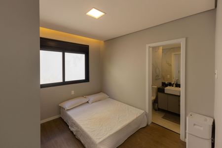 Casa de condomínio à venda com 526m², 4 quartos e 4 vagasSuíte 3