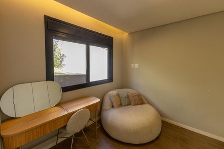 Casa de condomínio à venda com 526m², 4 quartos e 4 vagasSuíte 2