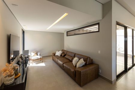 Casa de condomínio à venda com 526m², 4 quartos e 4 vagasSala de TV 2