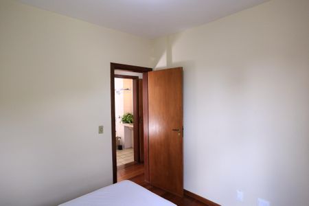 Apartamento para alugar com 170m², 4 quartos e 2 vagasQuarto