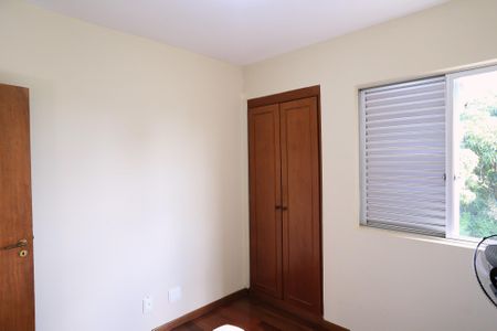 Apartamento para alugar com 170m², 4 quartos e 2 vagasQuarto