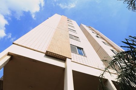 Apartamento para alugar com 170m², 4 quartos e 2 vagasFachada