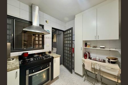 Casa à venda com 80m², 2 quartos e 1 vaga Casa à venda com 80m², 2 quartos e 1 vagaCozinha