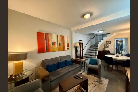 Sala de casa à venda com 2 quartos, 80m² em Santo Amaro, São Paulo