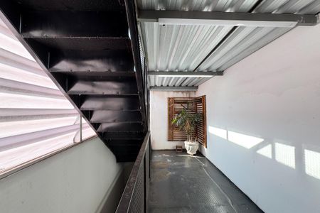 Casa à venda com 278m², 2 quartos e 5 vagasAcesso