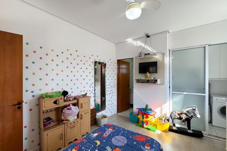 Casa à venda com 278m², 2 quartos e 5 vagasSuíte 2