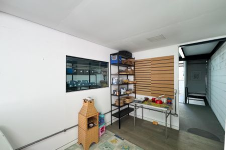 Casa à venda com 278m², 2 quartos e 5 vagasHall