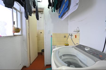 Casa à venda com 70m², 3 quartos e 1 vagaLavanderia