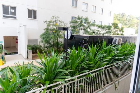 Sala - Vista de apartamento para alugar com 2 quartos, 36m² em Chacara Santa Lucia dos Ypes, Carapicuíba