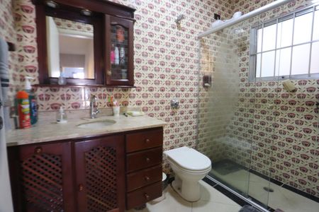 Casa à venda com 275m², 3 quartos e 2 vagasBanheiro Social