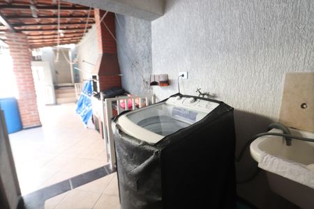 Casa à venda com 275m², 3 quartos e 2 vagasLavanderia