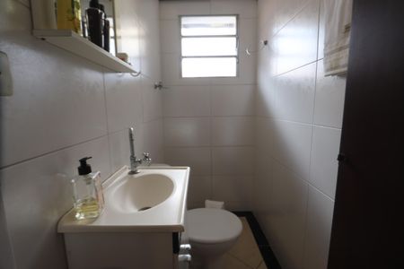 Casa à venda com 275m², 3 quartos e 2 vagasLavabo