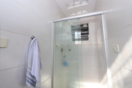 Casa à venda com 275m², 3 quartos e 2 vagasBanheiro da Suíte 1
