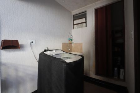 Casa à venda com 275m², 3 quartos e 2 vagasLavanderia