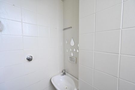 Apartamento para alugar com 98m², 3 quartos e 1 vaga Apartamento para alugar com 98m², 3 quartos e 1 vagaBanheiro de Servico