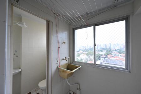 Apartamento para alugar com 98m², 3 quartos e 1 vaga Apartamento para alugar com 98m², 3 quartos e 1 vagaLavanderia