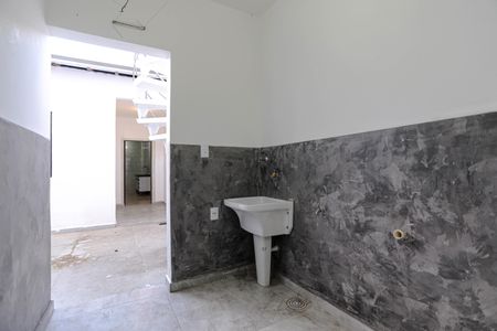 Casa para alugar com 150m², 4 quartos e 1 vagaÁrea de Serviço