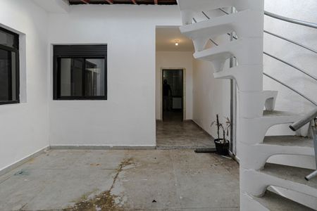 Casa para alugar com 150m², 4 quartos e 1 vagaÁrea de Serviço